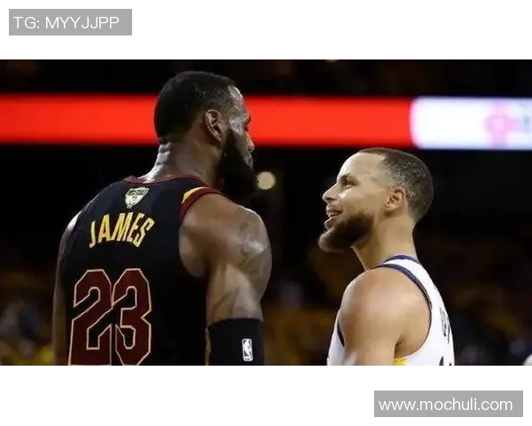 库里轰48+12三分仍无缘今日最佳!对不起,你碰到不讲理的老詹了