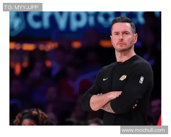 湖人88-103快船1喜3忧!东契奇太上头,替补拉胯,雷迪克用人被批