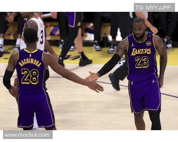 雷迪克:八村塁预计将缺席几场比赛,有望在下周内回归